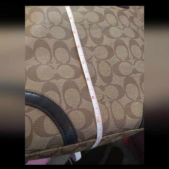 COACH Peyton - Picture 6 of 8